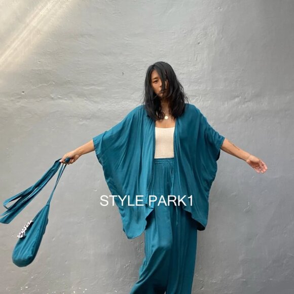 STYLE PARK - 4PCS KIMONO SET w/ALADDIN PANTS, BAG & BELT - ONE SIZE - Picture 7 of 10